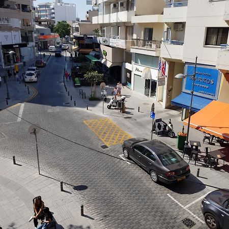 Les Palmiers Petrou Apartments Larnaca Eksteriør billede