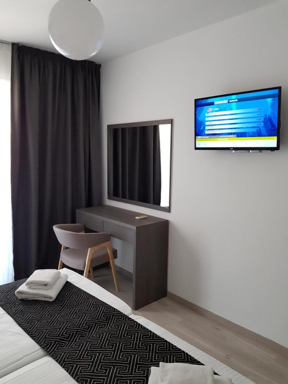 Les Palmiers Petrou Apartments Larnaca Eksteriør billede